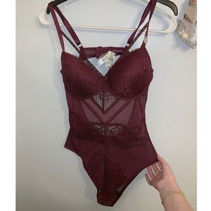 NWT✨Lace/Mesh Bodysuit😍